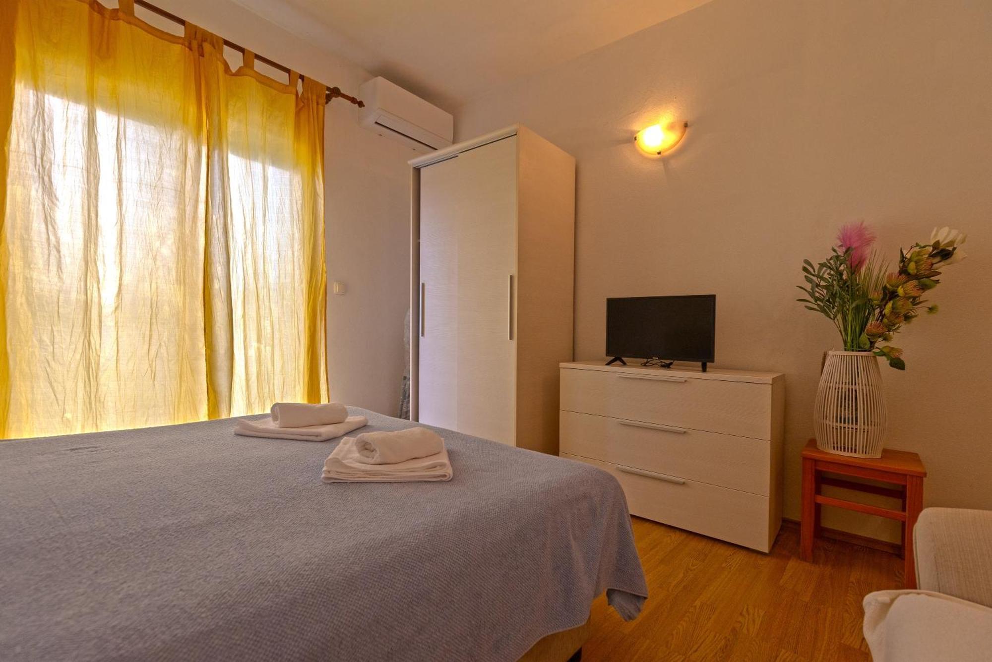 Apartments By The Sea Zuronja, Peljesac - 10137 Brijesta Kamer foto