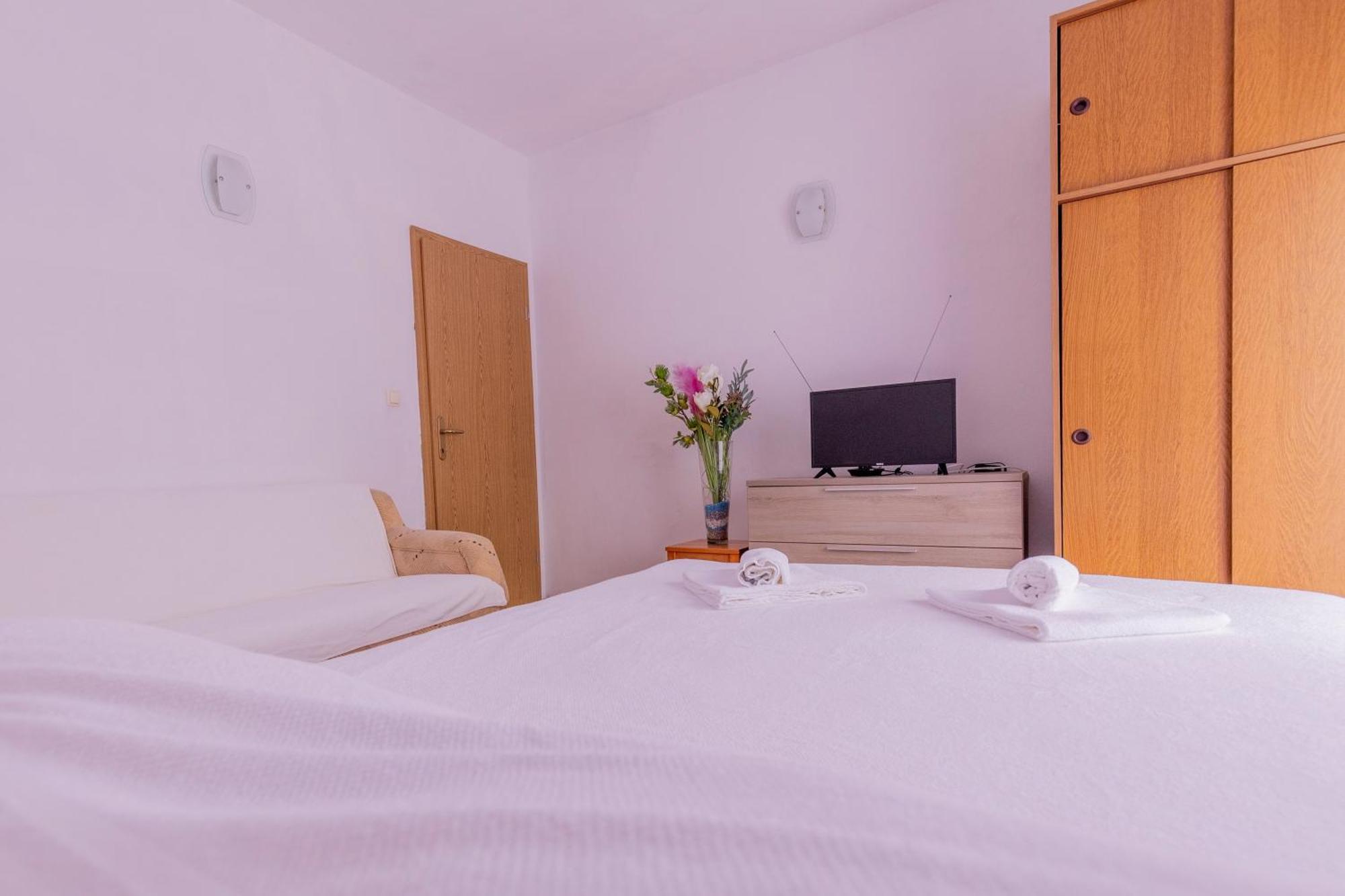 Apartments By The Sea Zuronja, Peljesac - 10137 Brijesta Kamer foto